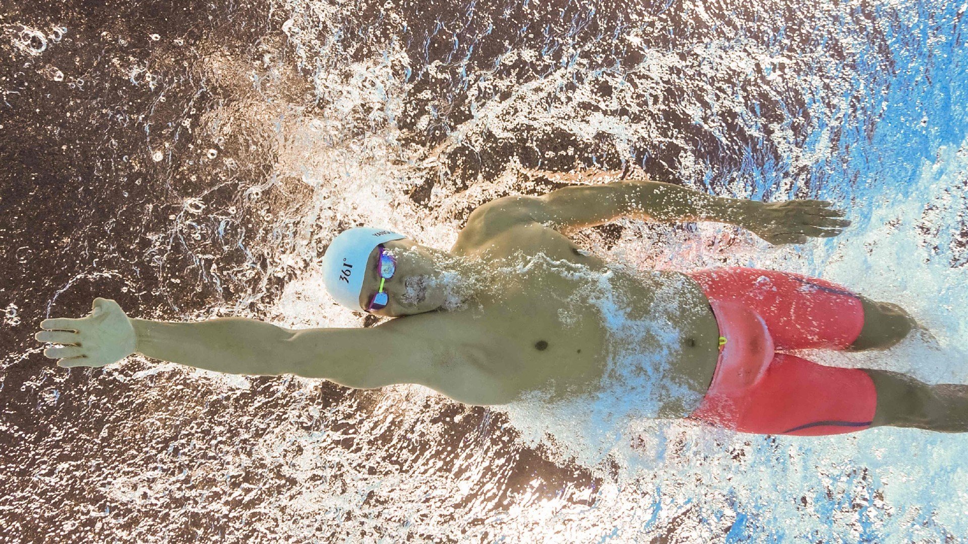 开云平台-速度的交响,当铁血战车遇见金色闪电 从汉江畔到赛场中心的激情共振