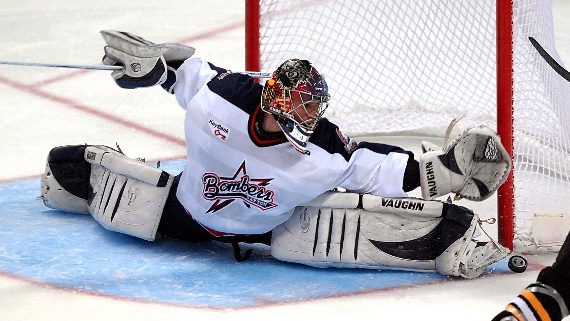 开云体育平台APP-红色风暴下的奇迹周末,法拉利战术翻盘与诺里斯纪录的觉醒时刻